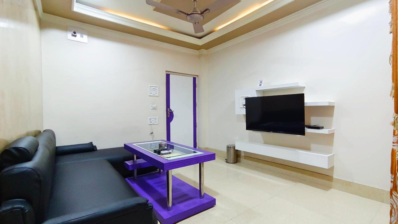 Hotel Samrat Baharampur 外观 照片