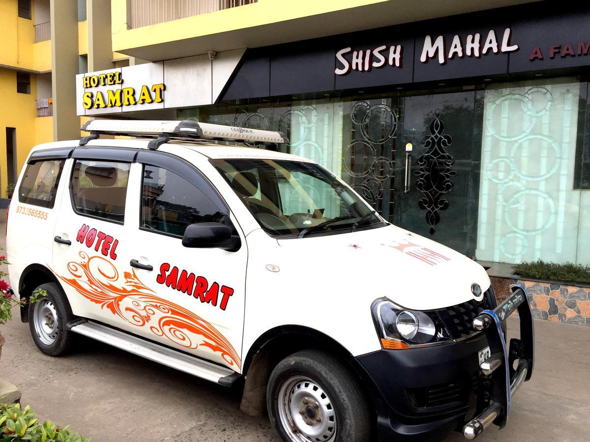 Hotel Samrat Baharampur 外观 照片